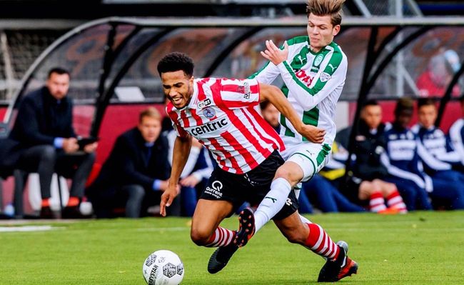 直是备受瞩 直是备受瞩