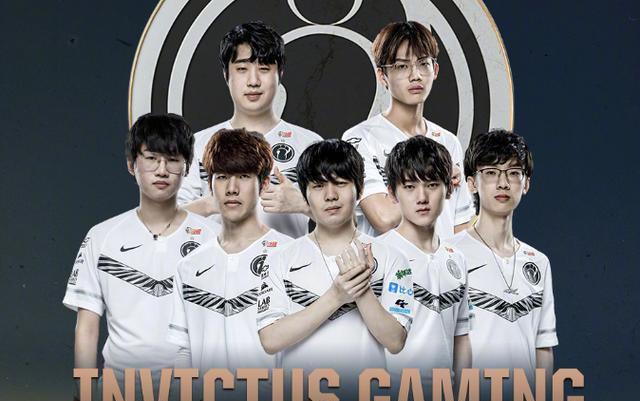 在绿茵场书 在绿茵场书